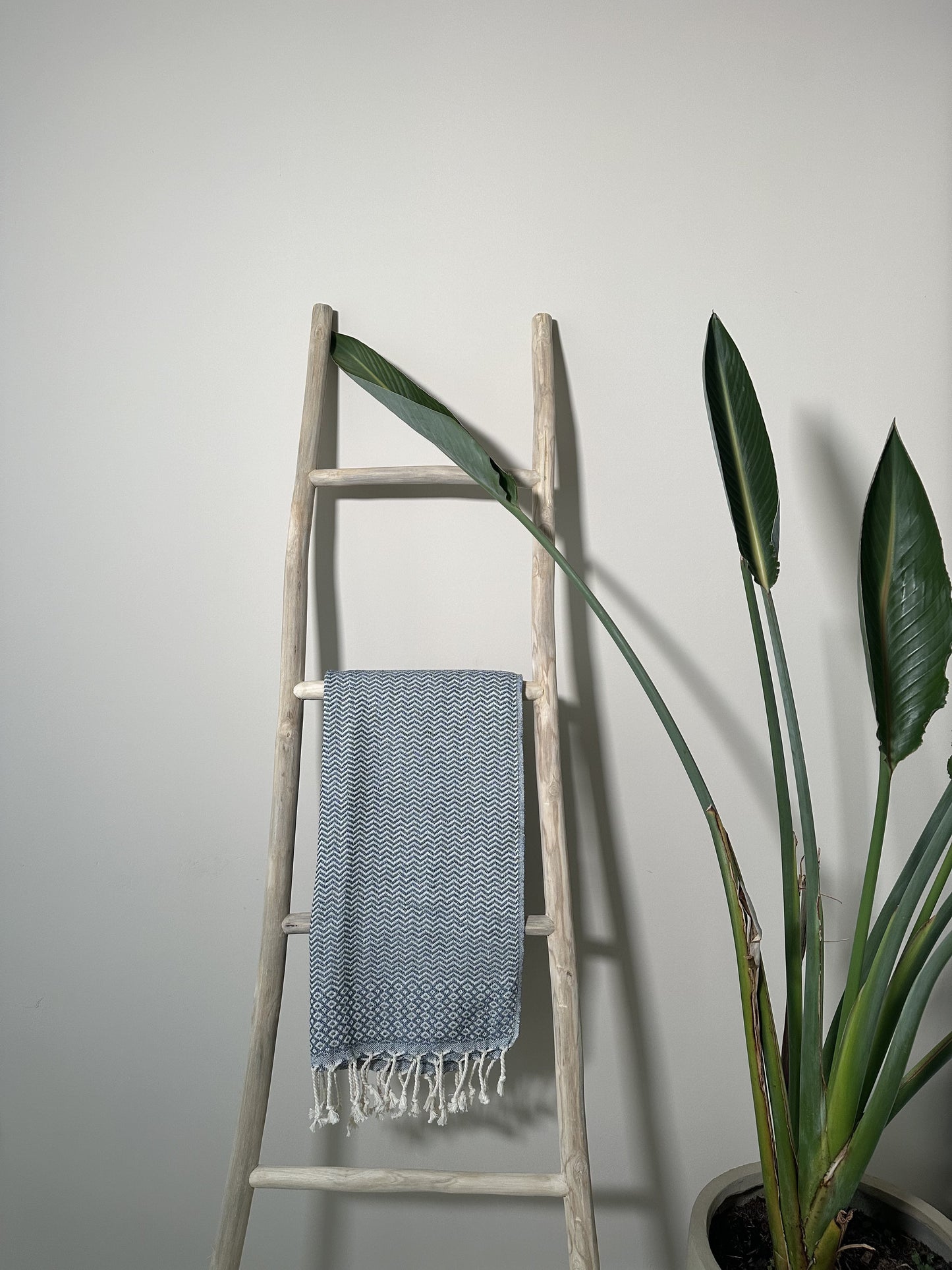 Hammam towel tribal wave white/blue 180x95cm