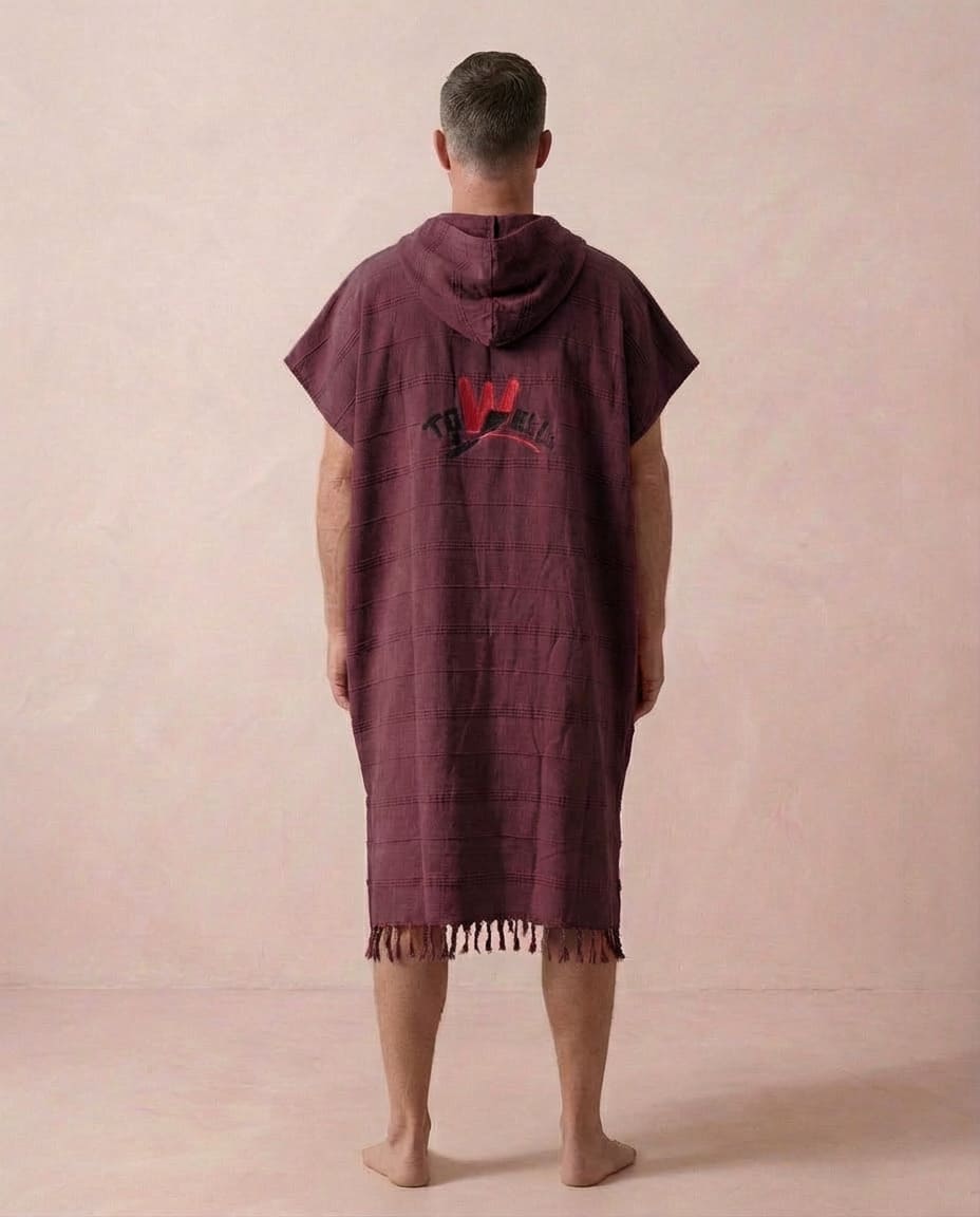 Poncho Dark Red – Unisex