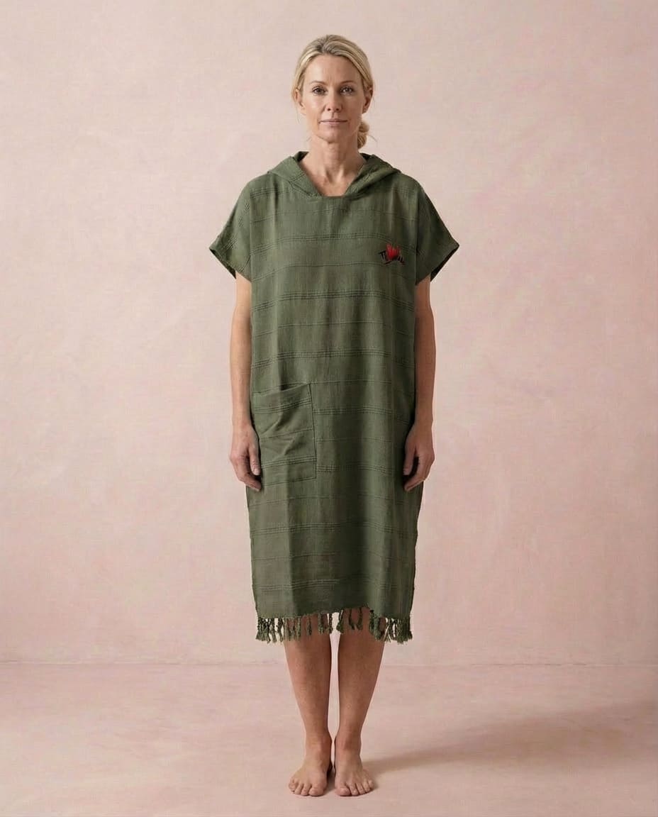 Poncho Dark Green – Unisex